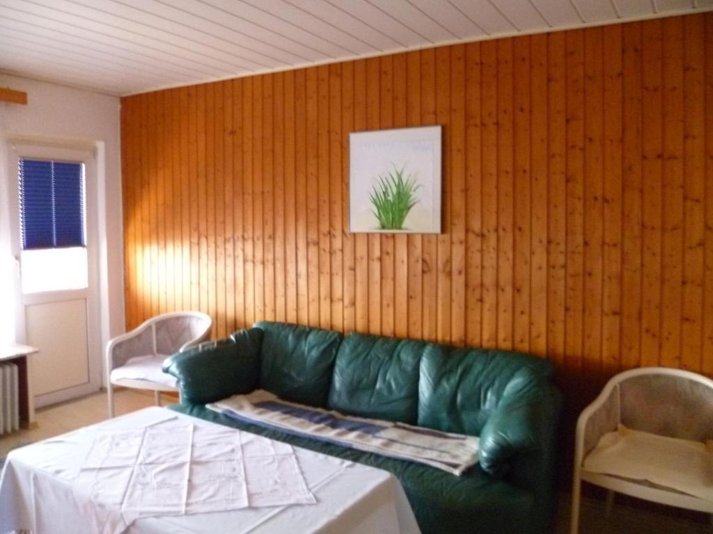Hotel Rotbuche Westoverledingen Zimmer foto